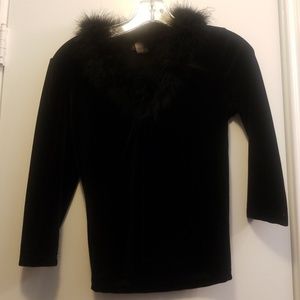 Velvet top with FEATHER Collar!